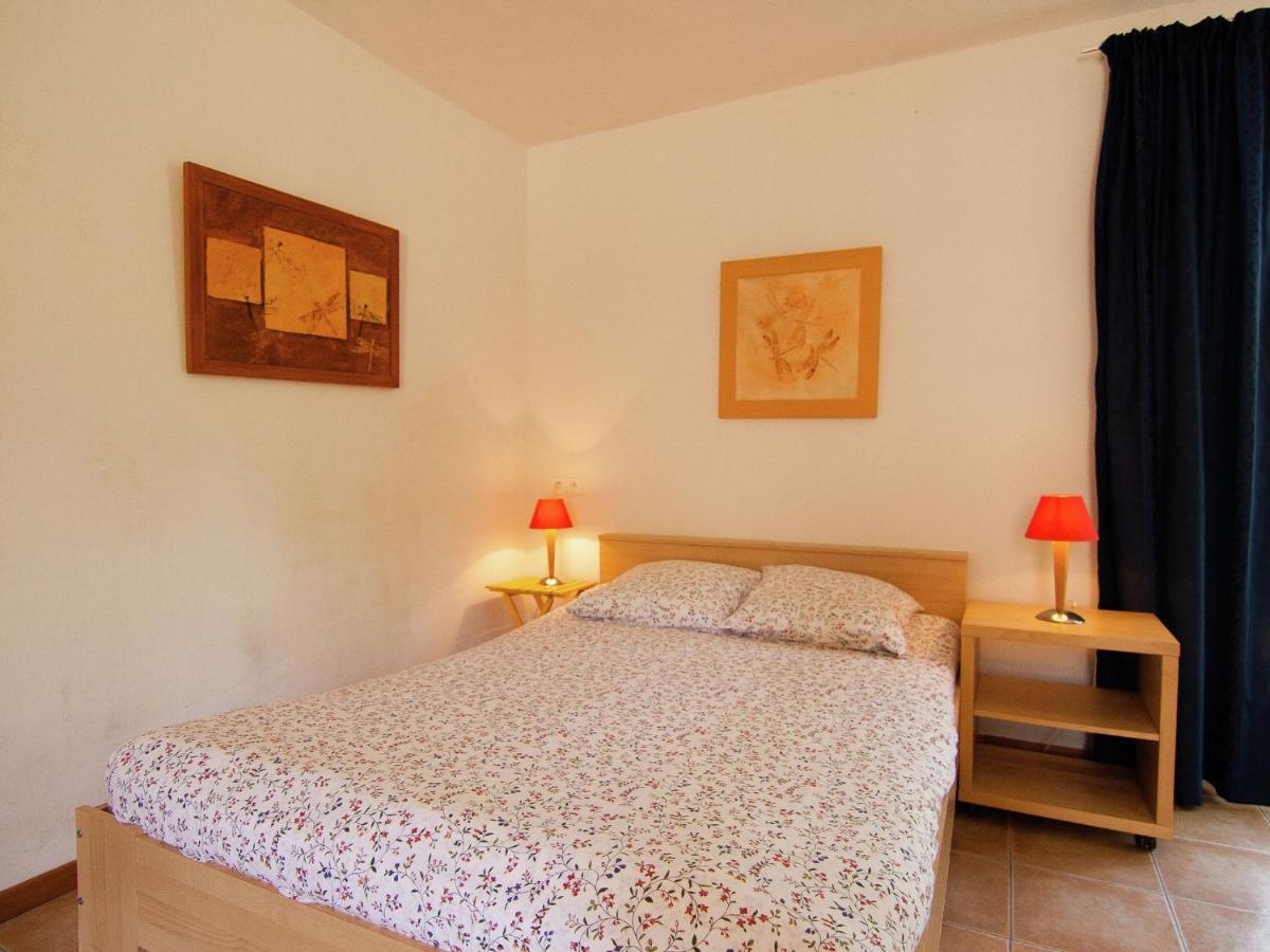 Charming Gite With Pool In Vezac Beynac-et-Cazenac Buitenkant foto
